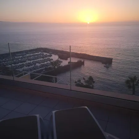 Appartamento Luxury Apt. With Stunning Sea View