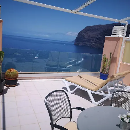 Luxury Apt. With Stunning Sea View *