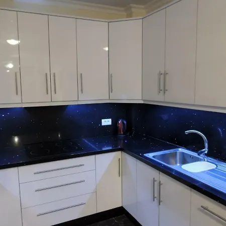 Luxury Apt. With Stunning Sea View Appartamento *