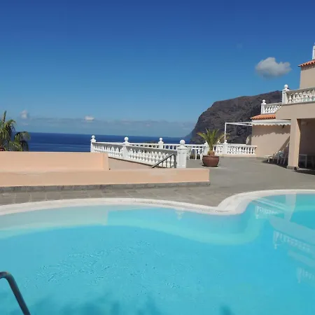 Luxury Apt. With Stunning Sea View Appartamento *